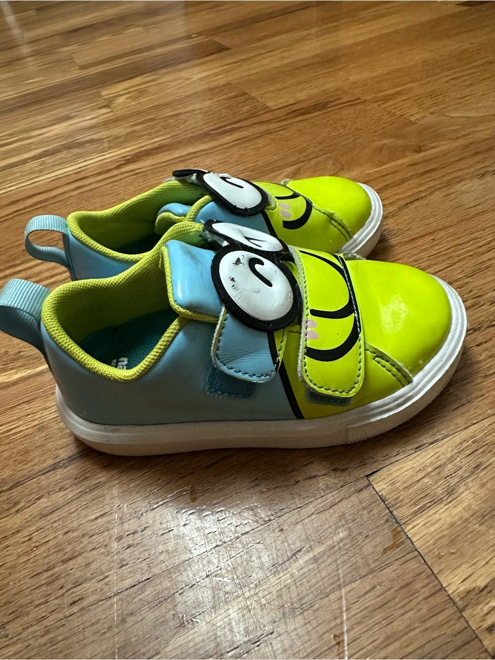 Native Kids Smiley Face Velcro Sneakers - Lime Green & Light Blue - Picture 5 of 8